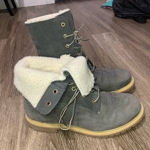 Sherpa Lined Timberland Boots Gray